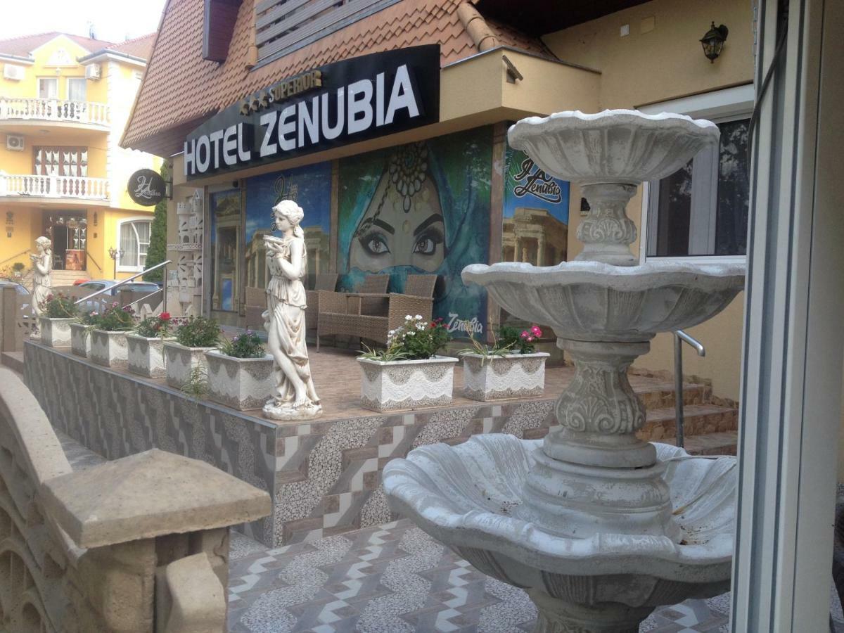 Hotel Zenubia Hajdúszoboszló Esterno foto